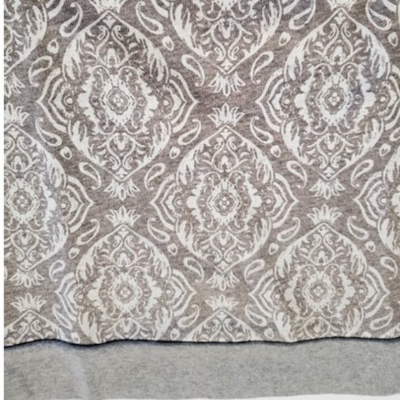 J. Crew French Terry Sweatshirt Gray & White Damask Medallion Print - Size XS - Picture 5 of 7